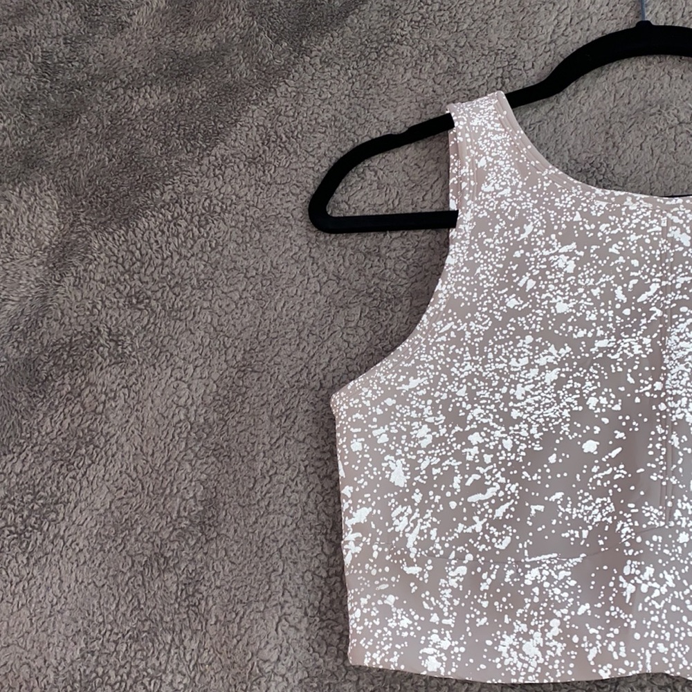 lululemon Energetic Edge Cropped Tank - Picture 3 of 10
